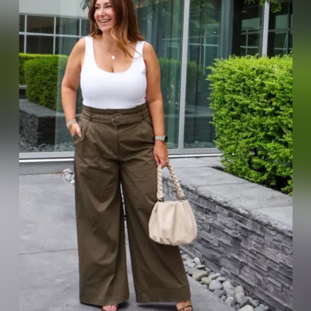 Express Khaki Trousers with Belt
